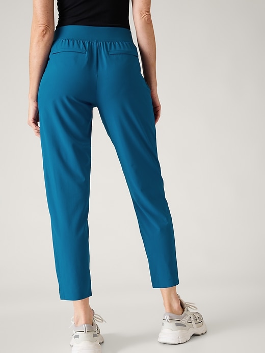 Image number 4 showing, Brooklyn Mid Rise Ankle Pant